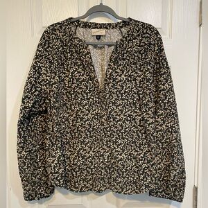 Universal Threads Ditzy Floral Top